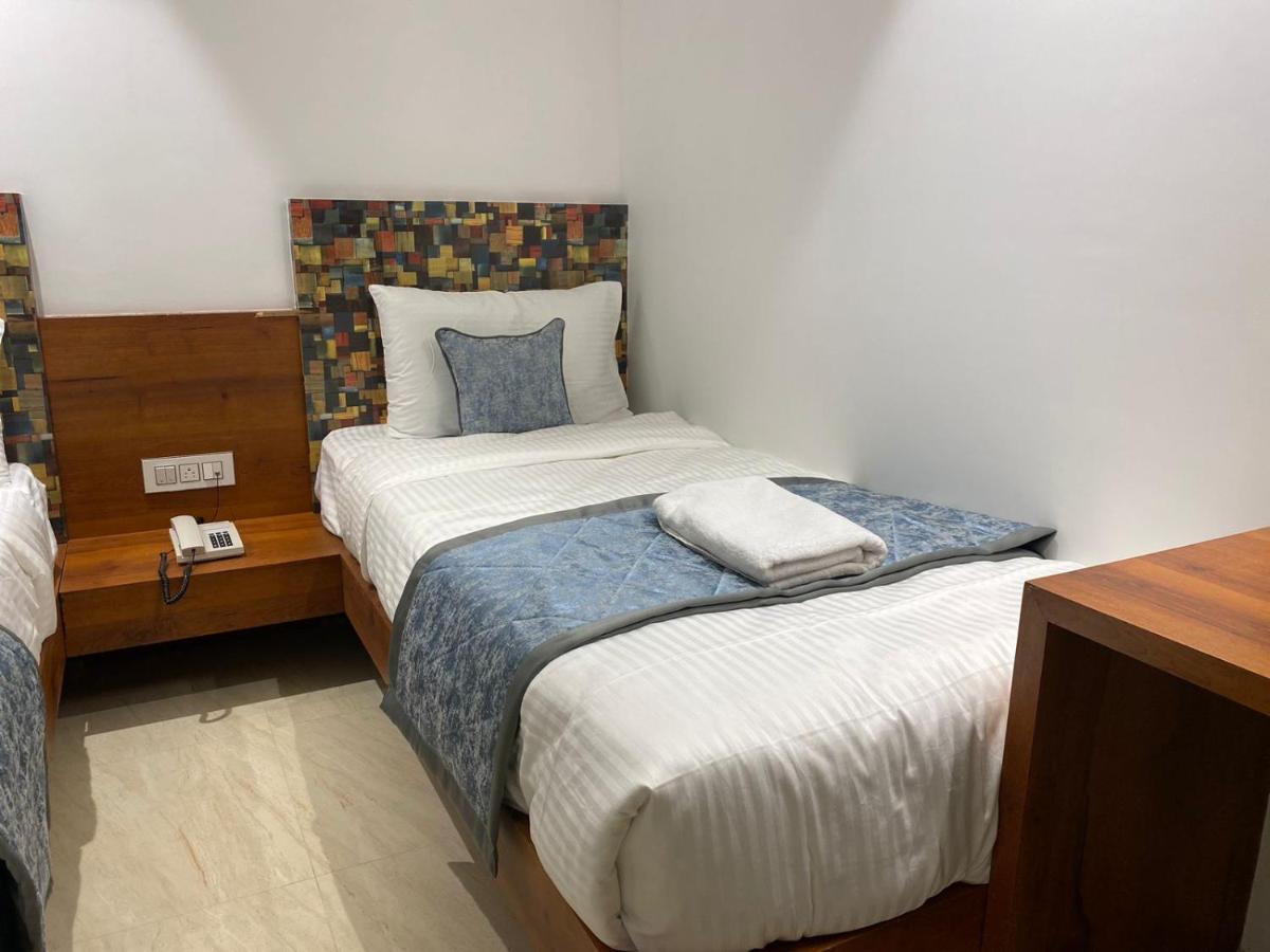 The Urban Hive Hotel 贝尔高姆 外观 照片