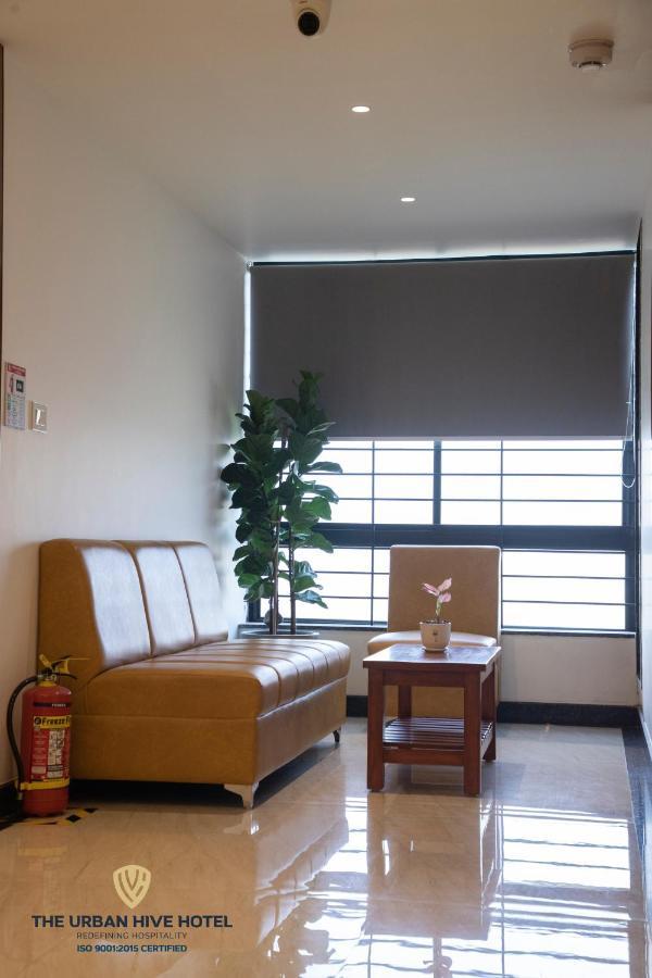 The Urban Hive Hotel 贝尔高姆 外观 照片