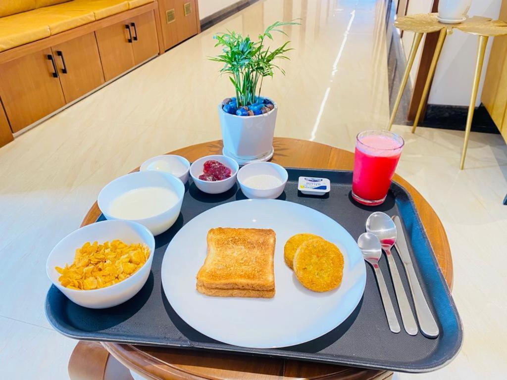 The Urban Hive Hotel 贝尔高姆 外观 照片