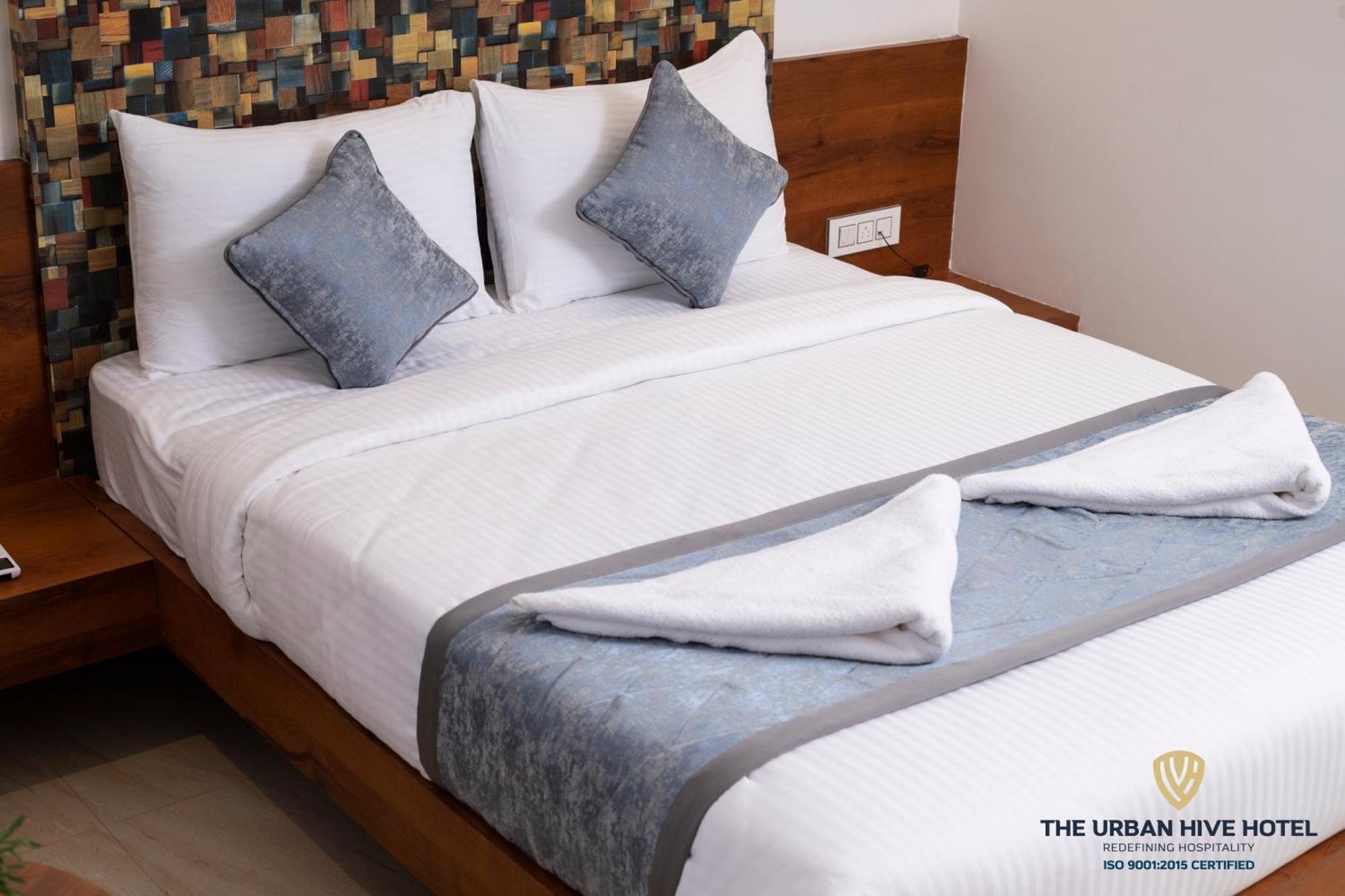 The Urban Hive Hotel 贝尔高姆 外观 照片